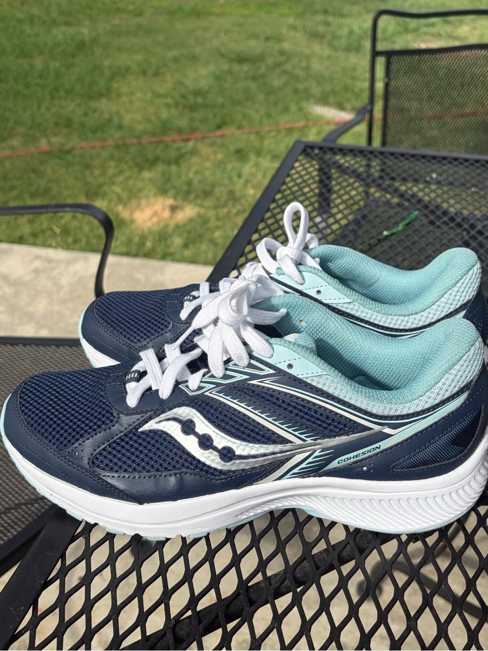 Saucony Women's Navy and Light Teal Running Shoes